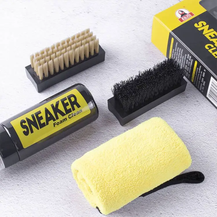 Bezwodny piankowy środek do cz – Sneaker Care Clean recenzja i cena